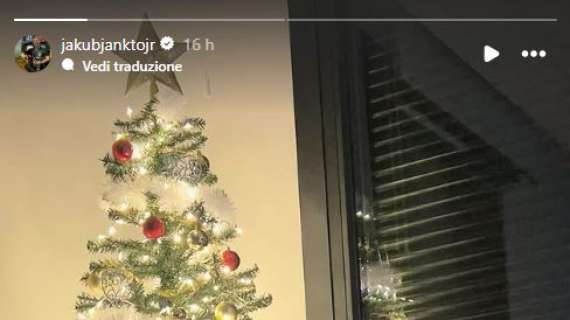jankto,-per-natale-pubblica-un-bacio-al-compagno:-fu-il-primo-a-fare-coming-out