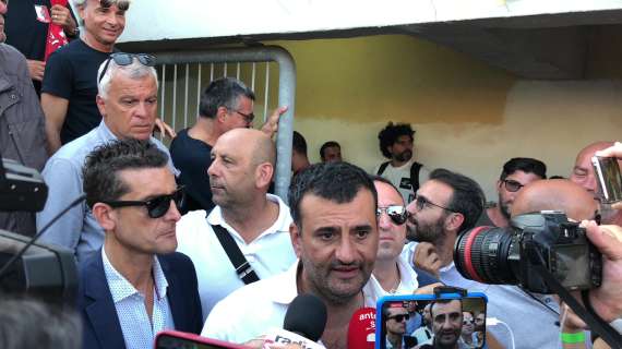 a-bari-chiedono-l’addio-dei-de-laurentiis:-l’ex-sindaco-fissa-incontro-per-spiegarne-l’assegnazione
