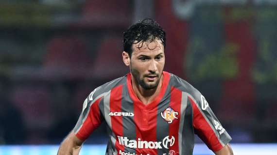serie-b,-stangata-per-vazquez:-10-giornate-per-insulti-razzisti-a-dorval-del-bari