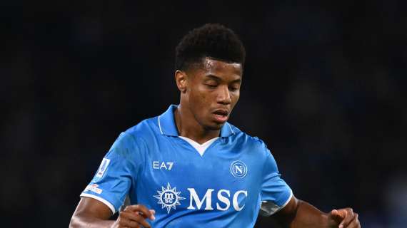 la-lunga-giornata-di-conte:-l’assenza-che-ha-accelerato-il-ritorno-al-4-3-3