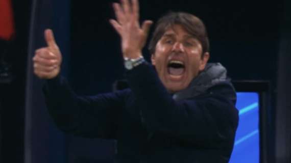 conte-si-sgola-nel-finale-di-napoli-milan:-“vieni-dentro!-ho-detto-5-4-1,-non-6!”