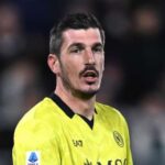 tmw-–-le-mille-vite-di-scuffet:-a-28-anni-un-altro-esordio-che-tiene-in-vita-il-napoli