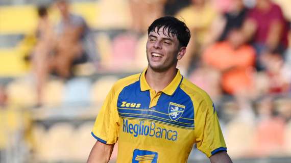 ambrosino-ancora-in-gol-col-frosinone:-l’azzurrino-firma-l’1-1-di-cesena