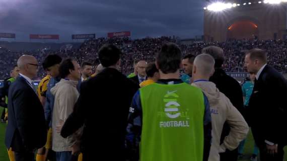 nervosismo-inter:-gia-virale-l’accerchiamento-all’arbitro-colombo-al-fischio-finale
