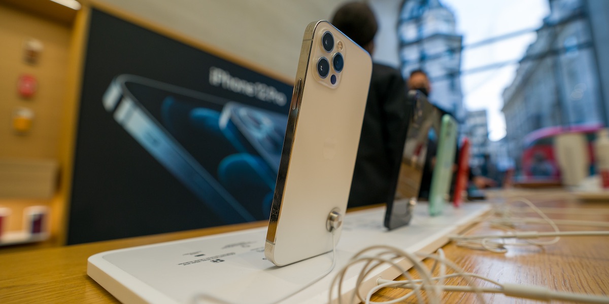 gli-smartphone-venduti-nell’unione-europea-avranno-un’etichetta-come-gli-elettrodomestici