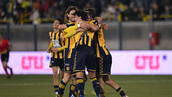 juve-stabia-batte-catanzaro-e-sogna-la-serie-a:-protagonista-anche-l’azzurro-sgarbi