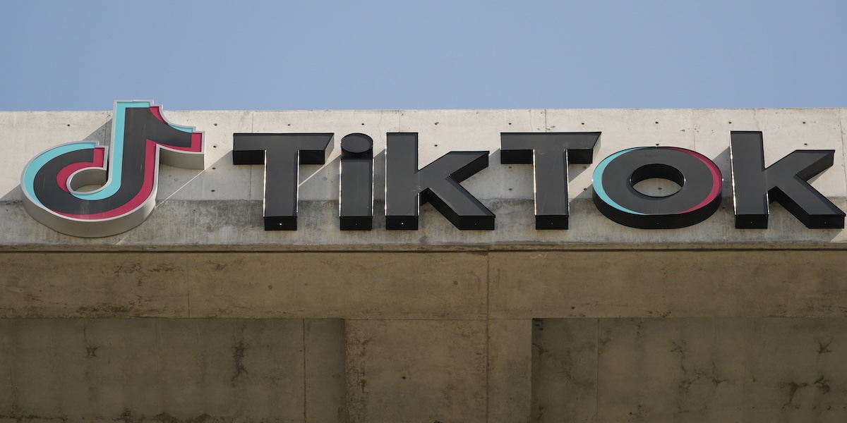tiktok-e-stata-multata-di-530-milioni-di-euro-per-aver-inviato-in-cina-i-dati-degli-utenti-europei