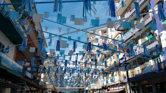 tifo-batte-scaramanzia:-a-napoli-spuntano-le-t-shirt-col-quarto-scudetto