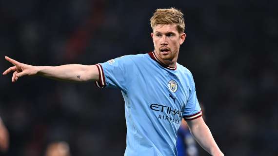 “king-kev”,-il-manchester-city-saluta-de-bruyne:-coreografia-da-pelle-d’oca-all’etihad