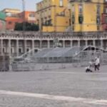 napoli-cagliari,-si-lavora-a-piazza-del-plebiscito:-maxi-schermi-installati