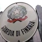 maxi-sequestro-gdf:-oltre-20mila-articoli-contraffatti-col-marchio-ssc-napoli