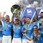 napoli-campione-d’italia!-capitan-di-lorenzo-alza-la-coppa!-premiazione,-festa-e-discorsi-al-maradona!