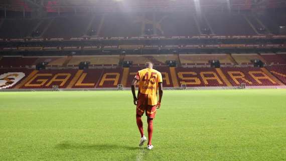 osimhen,-al-hilal-rilancera-col-napoli-ma-il-nigeriano-ha-rifiutato-un-ingaggio-shock:-le-cifre