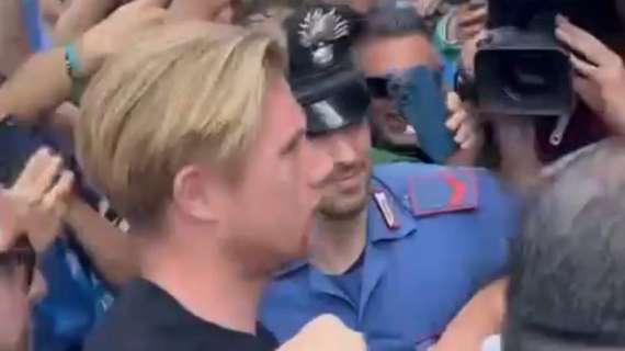 de-bruyne,-visite-terminate!-il-belga-lascia-villa-stuart-da-un’uscita-secondaria