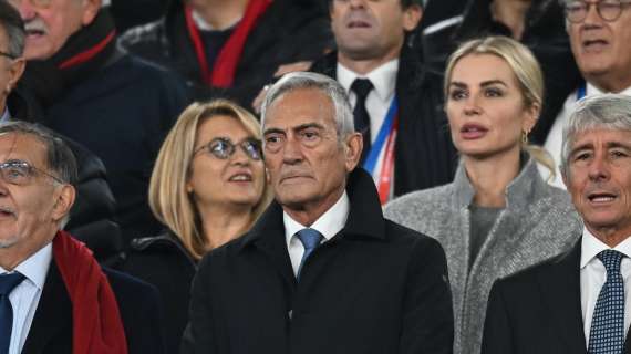multiproprieta,-a-bari-contestato-gravina:-“tua-gestione-la-morte-del-pallone!”