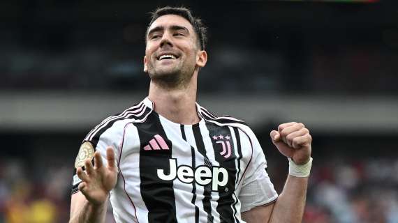 juventus,-che-guaio:-vlahovic-non-rinuncia-a-12mln-d’ingaggio,-rifiuta-cessione-e-blocca-david