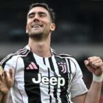 juventus,-che-guaio:-vlahovic-non-rinuncia-a-12mln-d’ingaggio,-rifiuta-cessione-e-blocca-david