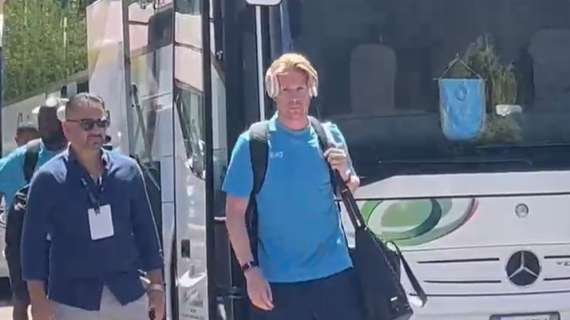 il-napoli-e-a-dimaro:-azzurri-in-val-di-sole,-che-ovazione-per-de-bruyne!