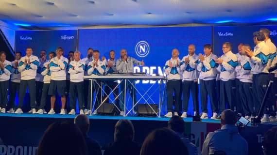 presentazione-ssc-napoli-2025/26,-conte:-“senza-tifosi-scudetto-impossibile”.-di-lorenzo,-dedica-speciale