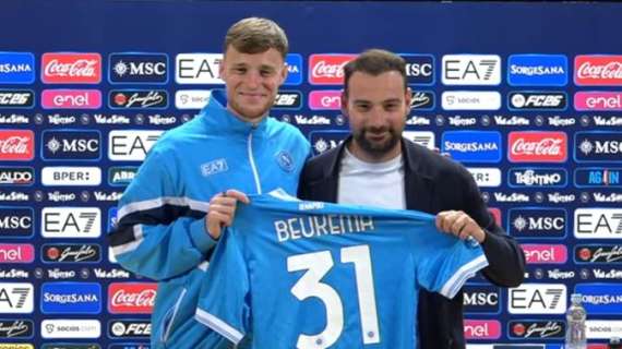 beukema-in-conferenza:-“che-onore-la-chiamata-dei-campioni-d’italia!-ndoye?-ci-sentiamo-ogni-giorno.-su-conte…”
