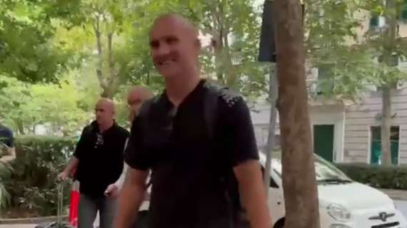 “forza-genoa”,-ostigard-torna-a-genova:-le-prime-immagini-dell’ex-napoli