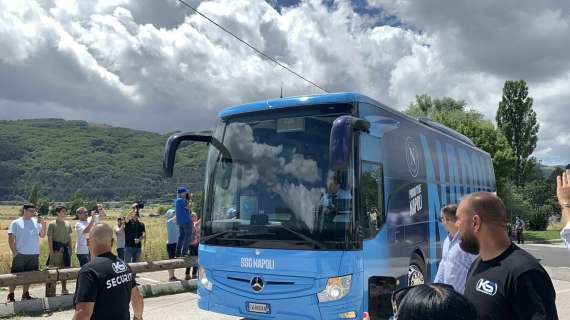 il-napoli-e-arrivato-a-castel-di-sangro:-ecco-il-bus,-oggi-tutti-in-campo