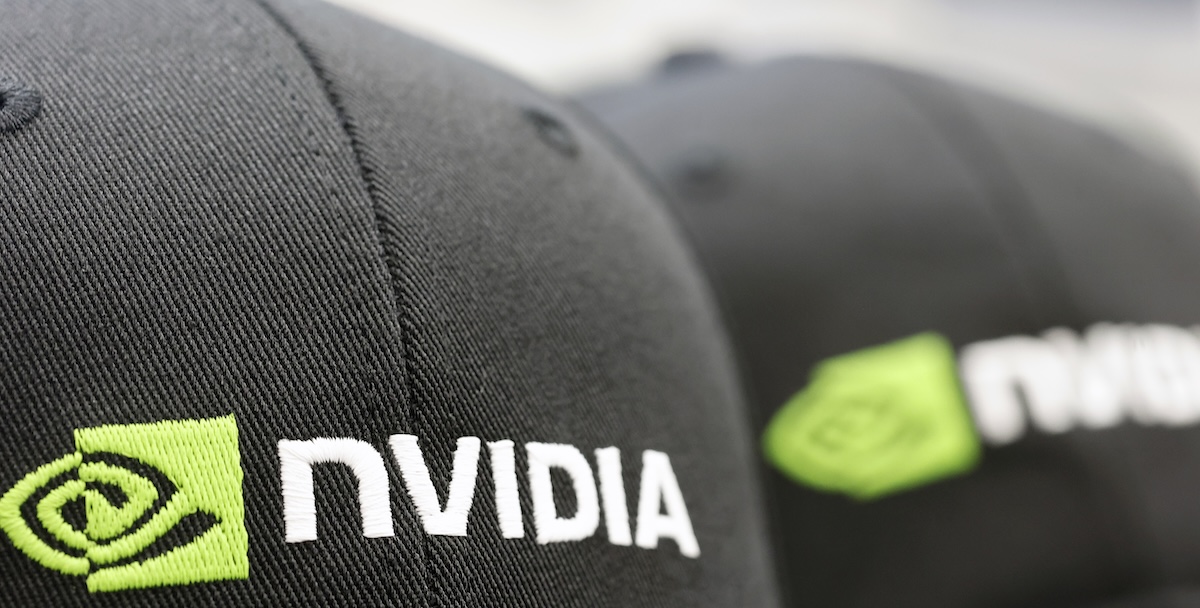 la-societa-di-microchip-nvidia-investira-5-miliardi-di-dollari-in-intel,-sua-concorrente-che-pero-e-in-difficolta-da-un-po’