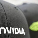 la-societa-di-microchip-nvidia-investira-5-miliardi-di-dollari-in-intel,-sua-concorrente-che-pero-e-in-difficolta-da-un-po’