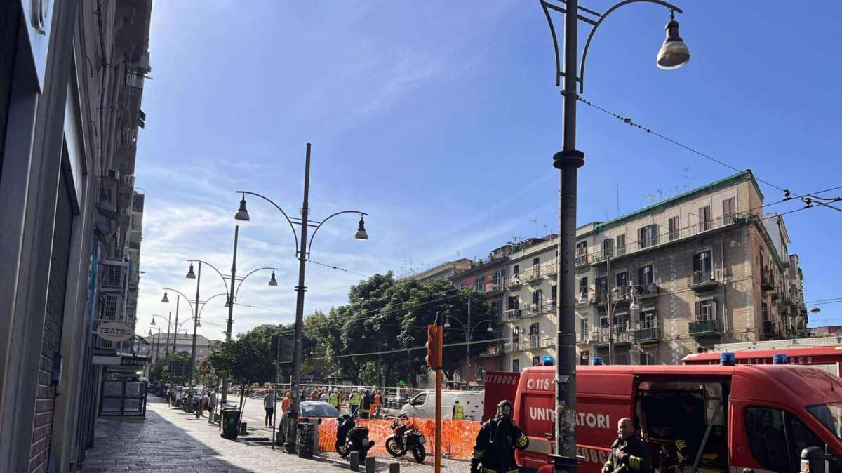 grave-fuga-di-gas-tra-via-foria-e-via-duomo:-evacuate-palazzine-e-chiuse-strade