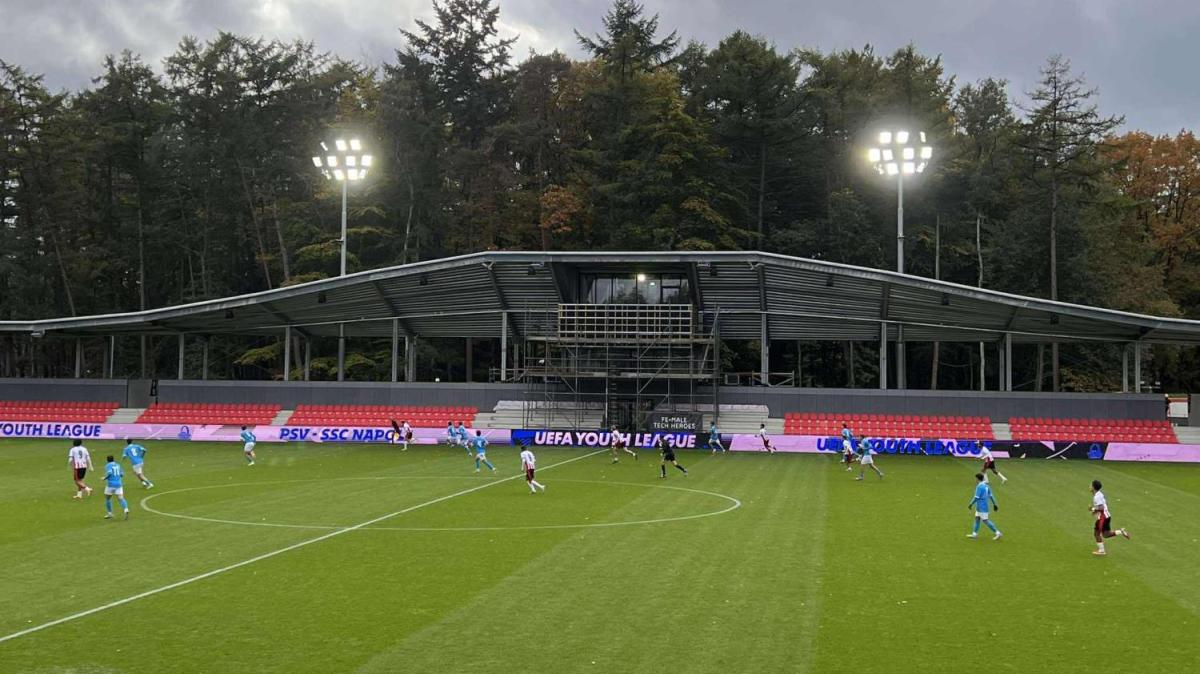 youth-league,-psv-napoli-0-0:-la-gara-termina-a-reti-inviolate,-secondo-punto-di-fila-per-gli-azzurrini
