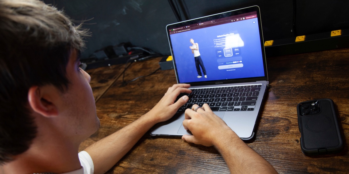 l’azienda-character.ai-ha-introdotto-dei-limiti-sull’uso-da-parte-dei-minorenni-del-suo-popolare-chatbot-di-intelligenza-artificiale