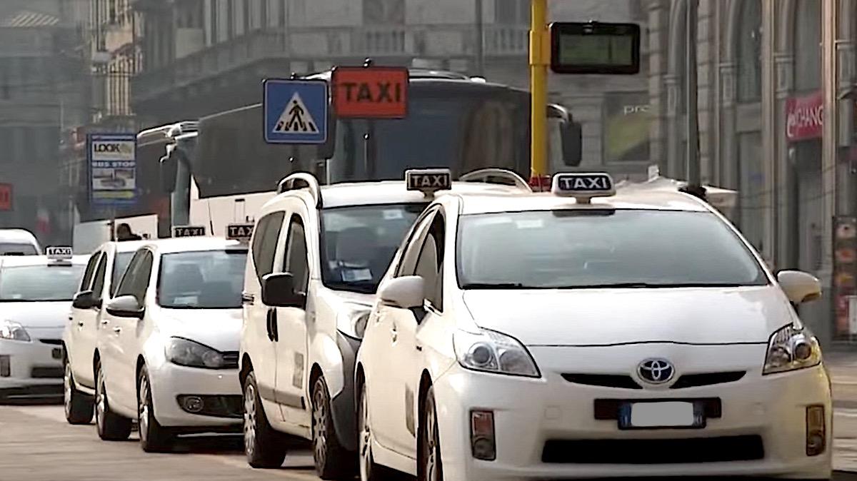 sciopero-taxi,-traffico-in-tilt-in-citta:-le-ragioni-della-protesta