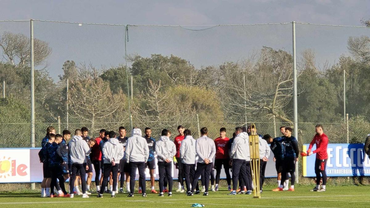 castel-volturno,-primo-allenamento-in-vista-del-qarabag:-il-report-del-club