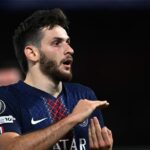kvara-show,-risponde-alle-critiche-e-rilancia-il-psg-in-campionato:-doppietta-al-rennes