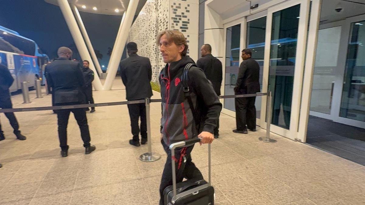 anche-il-milan-e-atterrato-a-riad:-le-immagini-dell’arrivo-dei-rossoneri