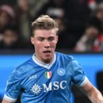 napoli-milan-2-0,-le-pagelle:-hojlund-dominante,-lobotka-un-gigante!-guizzo-neres,-juan-jesus-c’e!