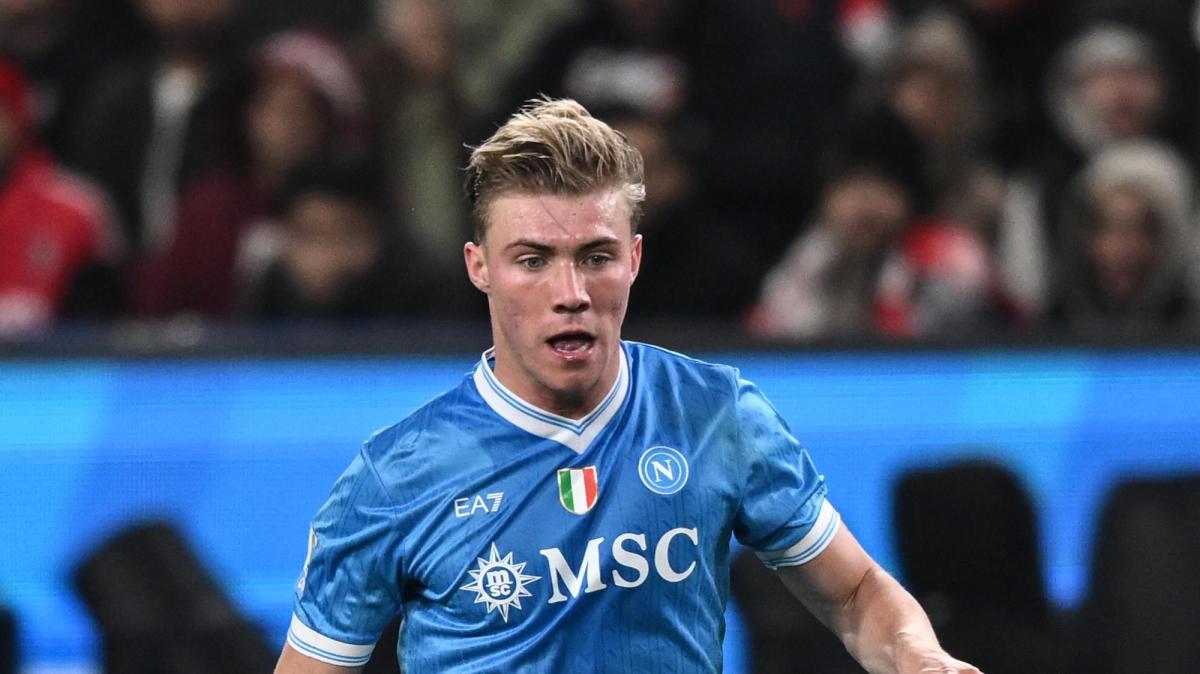 napoli-milan-2-0,-le-pagelle:-hojlund-dominante,-lobotka-un-gigante!-guizzo-neres,-juan-jesus-c’e!