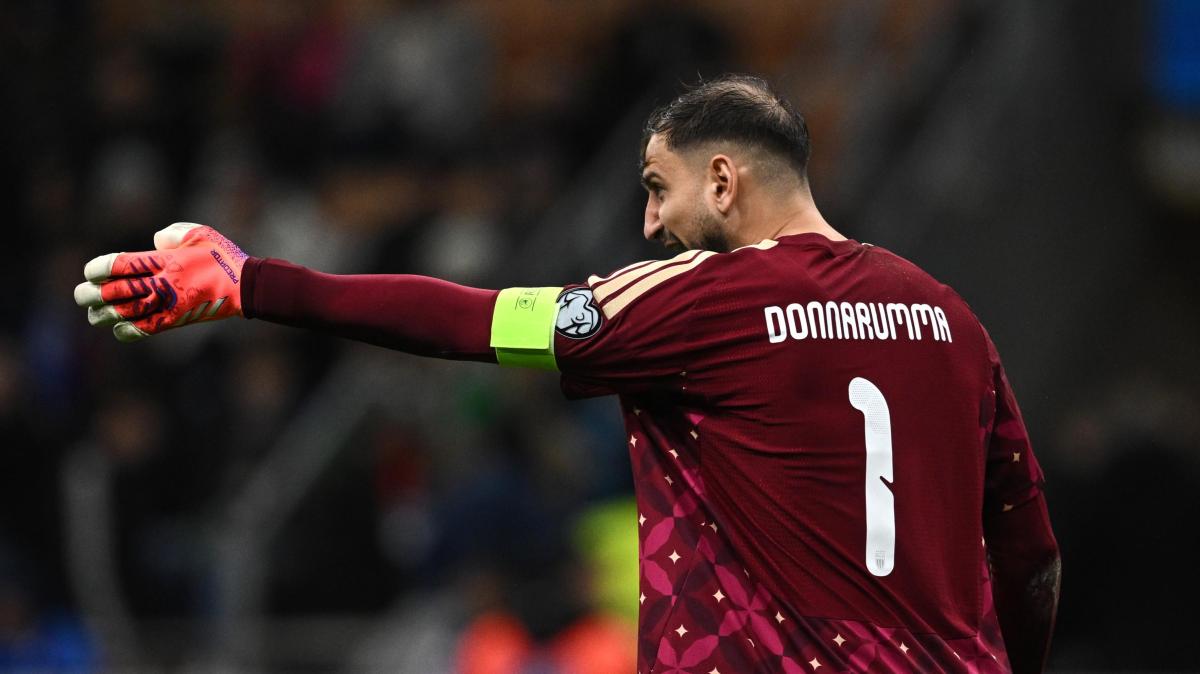 man-city,-virale-video-di-guardiola-che-pesa-i-giocatori:-la-reazione-di-donnarumma