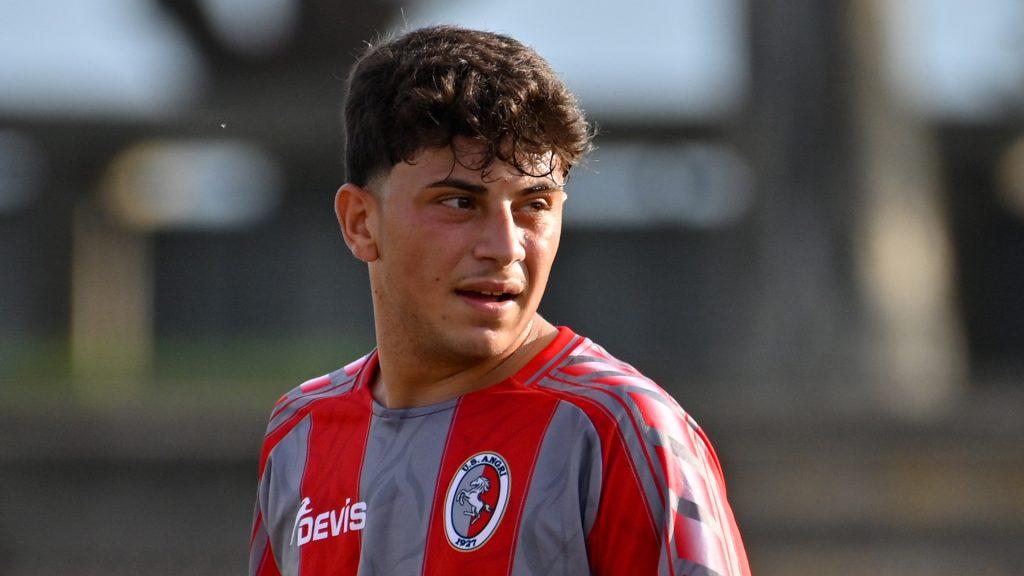 follia-a-chiaia:-accoltellato-giovane-calciatore-dell’angri,-e-grave.-il-comunicato-del-club
