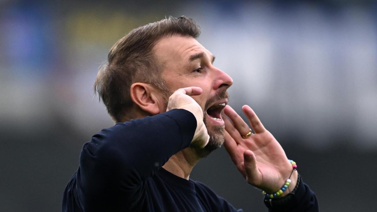 verona,-zanetti-furioso-verso-il-napoli:-“andiamo-in-ritiro,-sono-molto-arrabbiato”