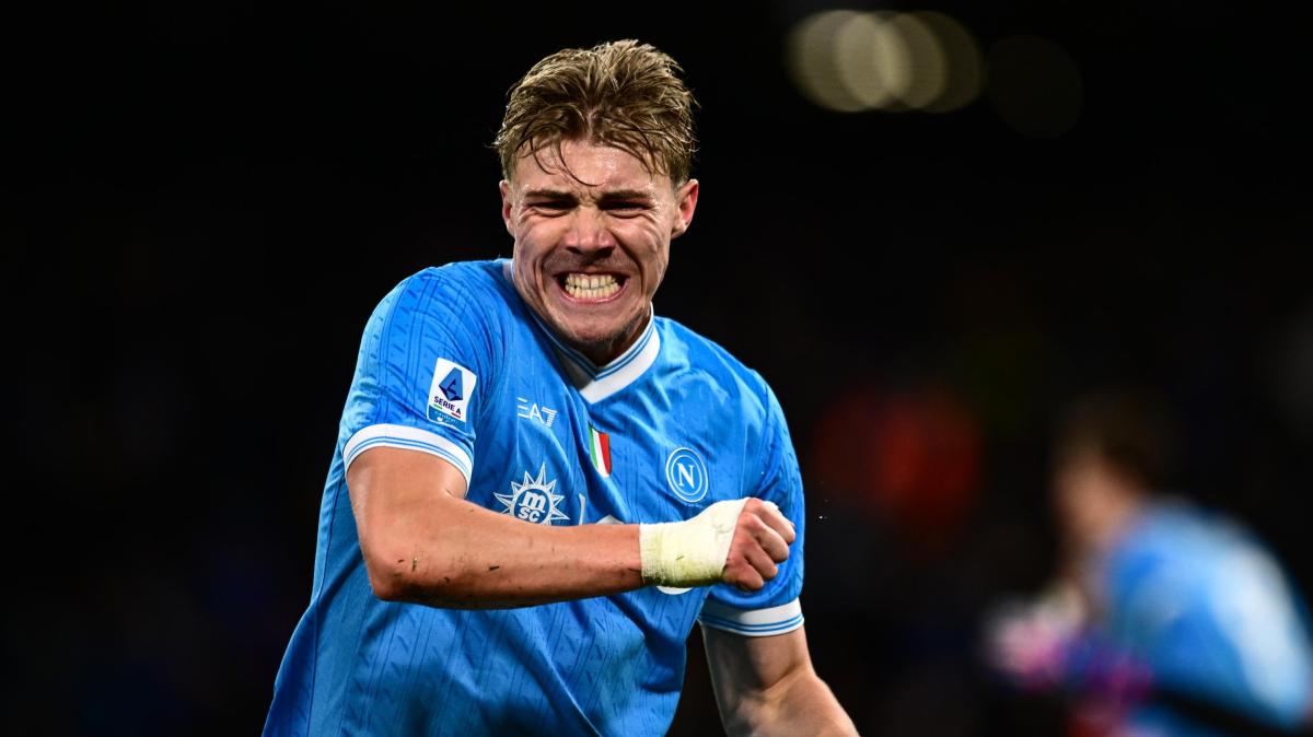 da-0-a-10:-il-dito-nel-c**o-alla-zalone,-le-supercazzole-sul-mercato,-l’imboscata-arbitrale-e-l’acquisto-che-serve-a-conte