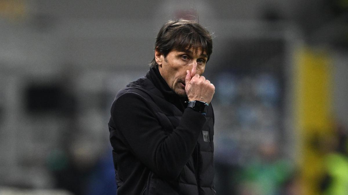 il-napoli-cambia-modulo!-niente-piu-ali,-conte-pensa-al-3-5-2-e-sovverte-il-mercato