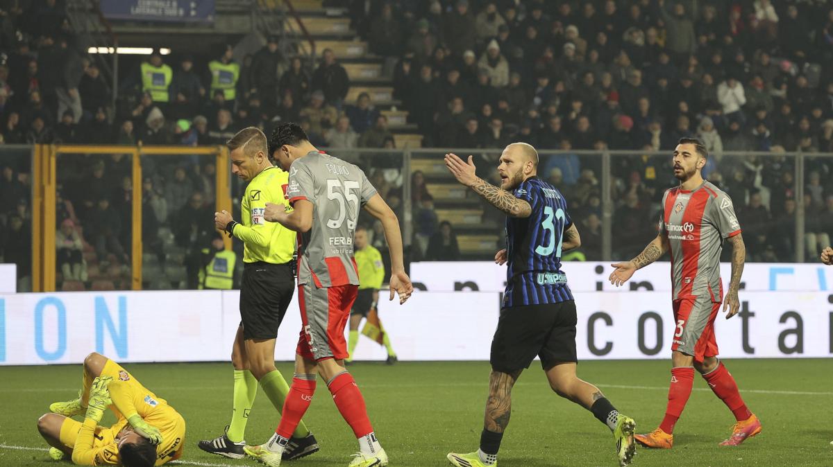 petardo-su-audero,-il-legale-diritto-sportivo:-“gara-a-porte-chiuse-tra-le-possibili-sanzioni’