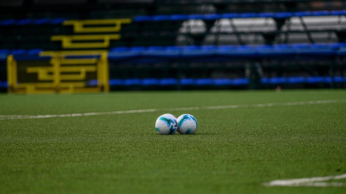 vergogna-alla-naples-league:-la-finale-finisce-con-rissa-ed-un-ferito,-in-campo-anche-quagliarella