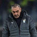 il-cagliari-chiude-in-10,-ma-resiste-alla-lazio:-0-0-tra-pisacane-e-sarri