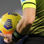 rivoluzione-calcio,-l’ifab-prepara-nuove-regole:-dal-var-sul-secondo-giallo-agli-8-secondi
