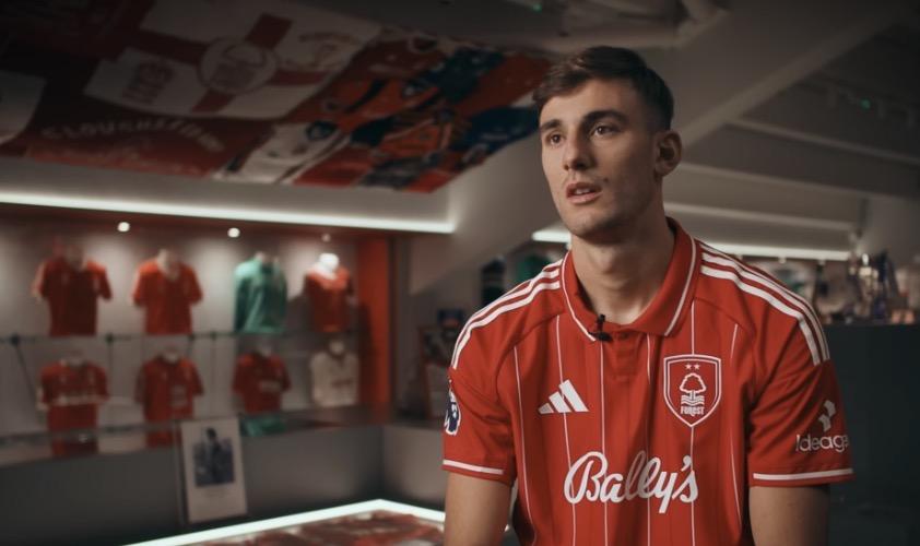 flop-lucca,-il-nottingham-forest-non-lo-convoca:-tribuna-contro-il-brighton