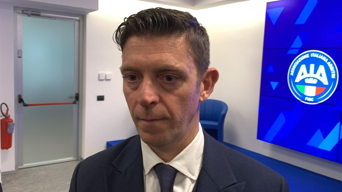 carrarese-catanzaro,-ancora-polemiche-arbitrali:-rocchi-aggredito-e-scortato-fuori