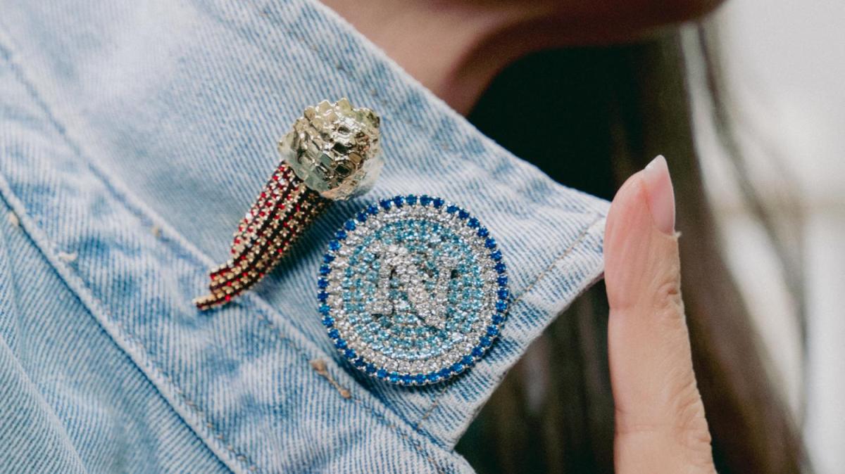 ssc-napoli,-e-nata-aura!-la-nuova-linea-ufficiale-di-gioielli:-il-comunicato-del-club