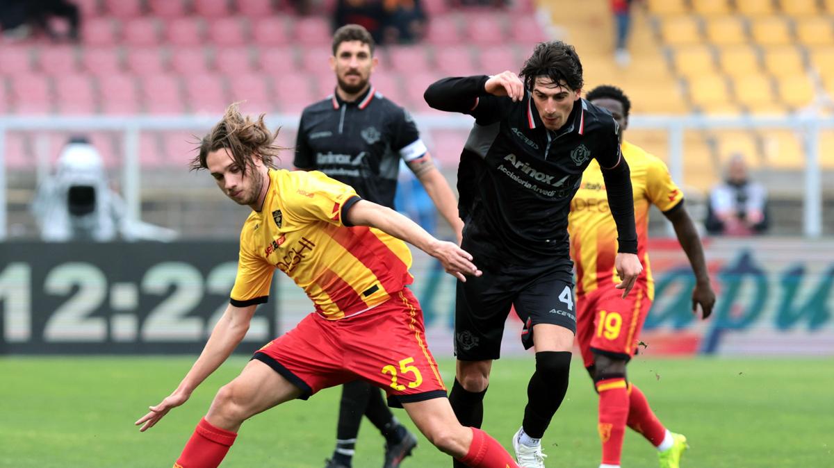 falsata-anche-la-corsa-salvezza,-ds-cremonese-furioso:-“derubati!-il-var-dov’era?”